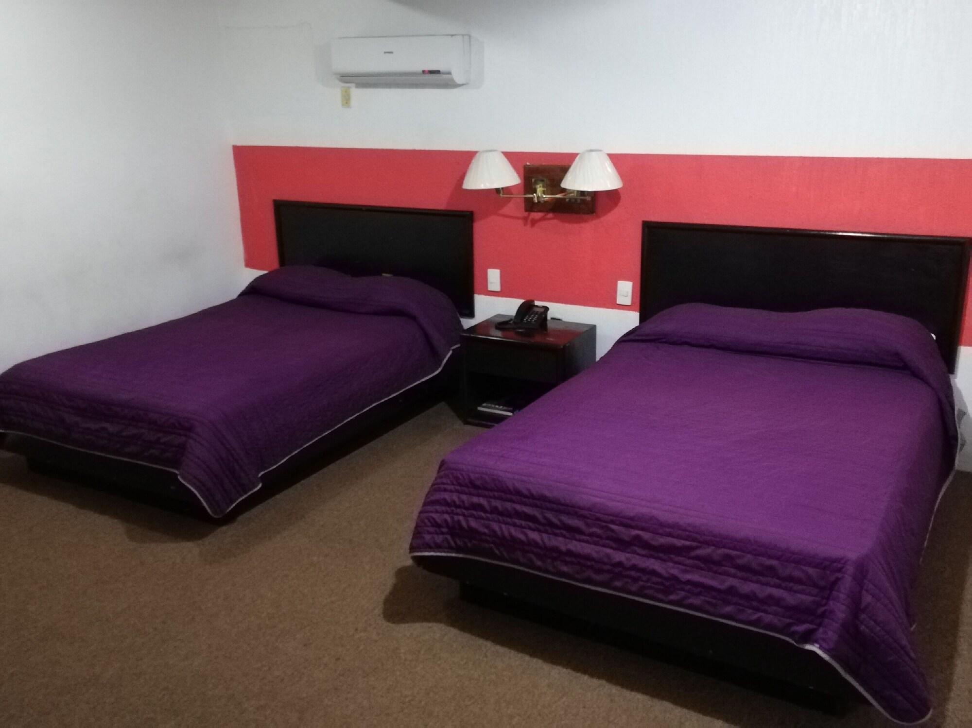 Oyo Hotel Casa Real 마테우알라 외부 사진