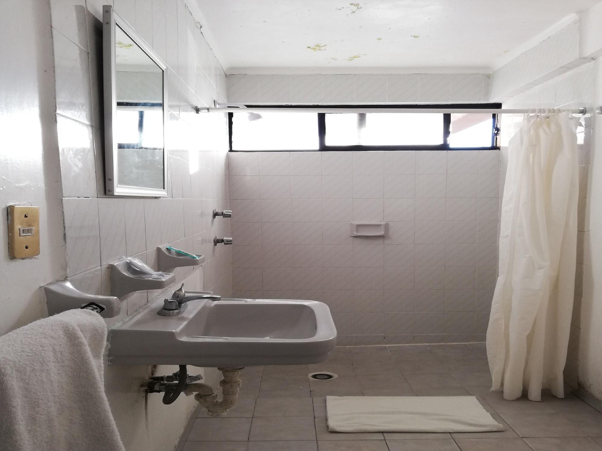Oyo Hotel Casa Real 마테우알라 외부 사진