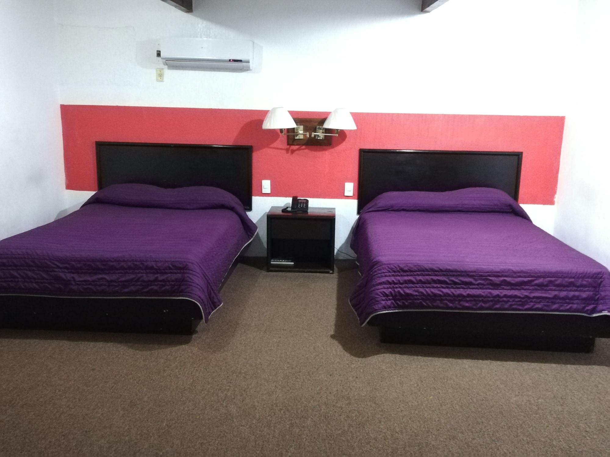 Oyo Hotel Casa Real 마테우알라 외부 사진