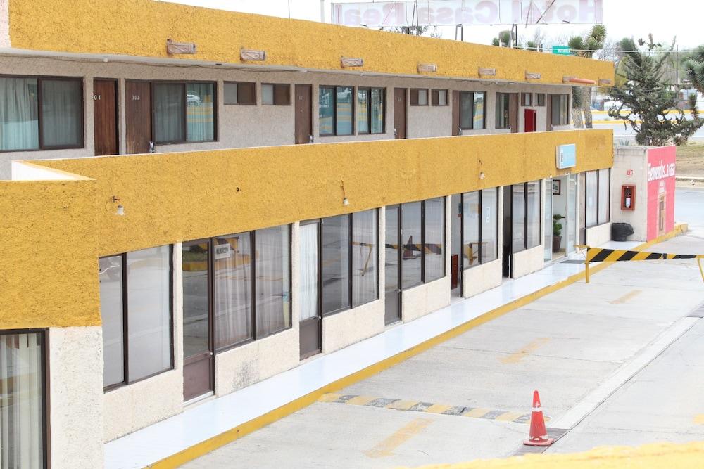 Oyo Hotel Casa Real 마테우알라 외부 사진