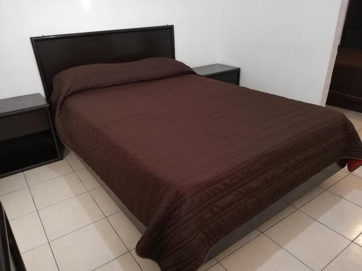 Oyo Hotel Casa Real 마테우알라 외부 사진