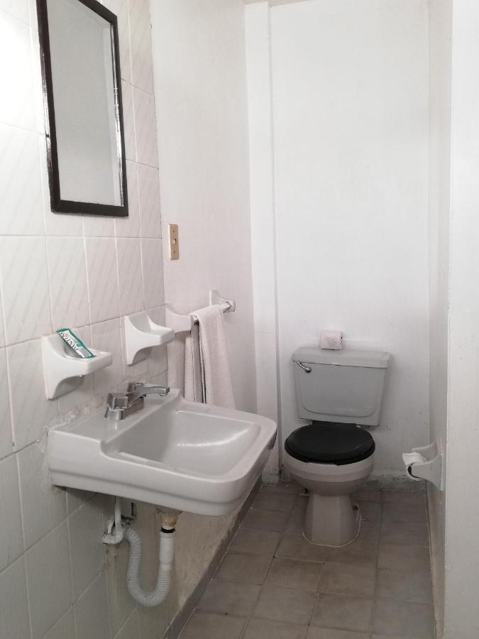 Oyo Hotel Casa Real 마테우알라 외부 사진